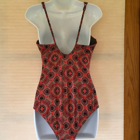 JETS by Jessica Allen One Piece Swim Suit - Picture 2 of 5